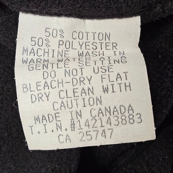 Genevieve Dostaler Canada Deep Red Boucle Edging Lined Warm Chic Beret Style Hat - Picture 9 of 10